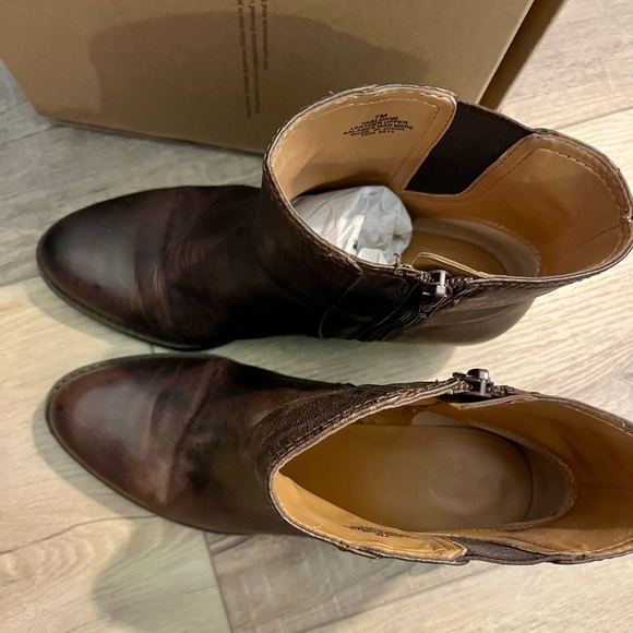 Nine West Vintage America Dark Brown ankle Boots Size 7 M EUC - Picture 4 of 6